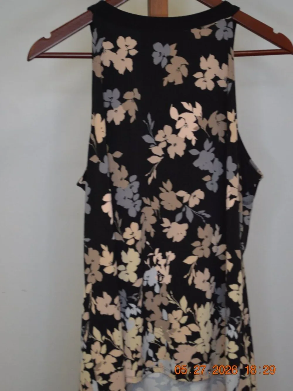 White House Black Market Women’s Large Black Cream Floral Sleeveless Blouse